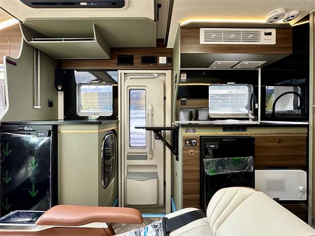 饰 瑞弗FT800商旅房车超带感麻将胡了网址23T动力+豪华内(图1) 饰 瑞弗FT800商旅房车超带感麻将胡了网址23T动力+豪华内(图1)